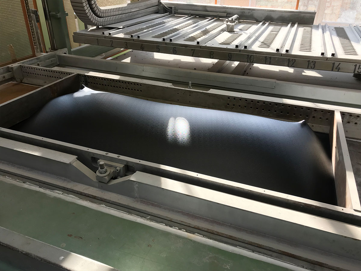 Vákuumformázott elem